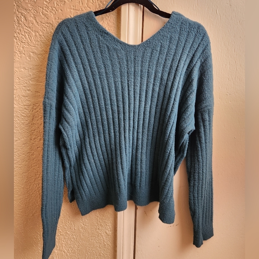 Jessica Simpson- Ribbed Sweater - Picture 2 of 6